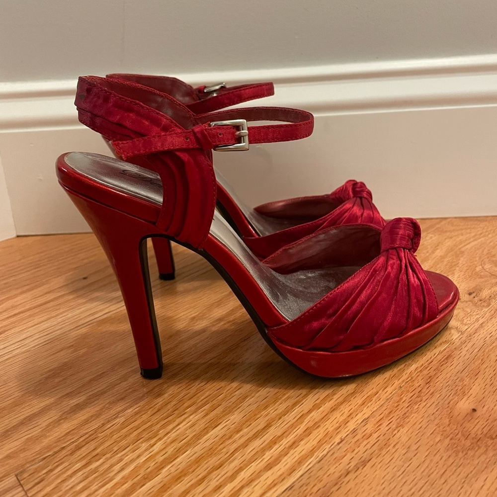 Delicious platform shoes! - Picture 4 of 7